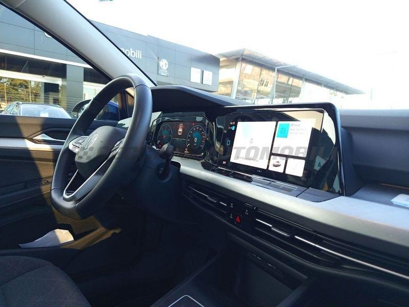 Volkswagen Golf VIII 2020 2.0 tdi Life 115cv dsg