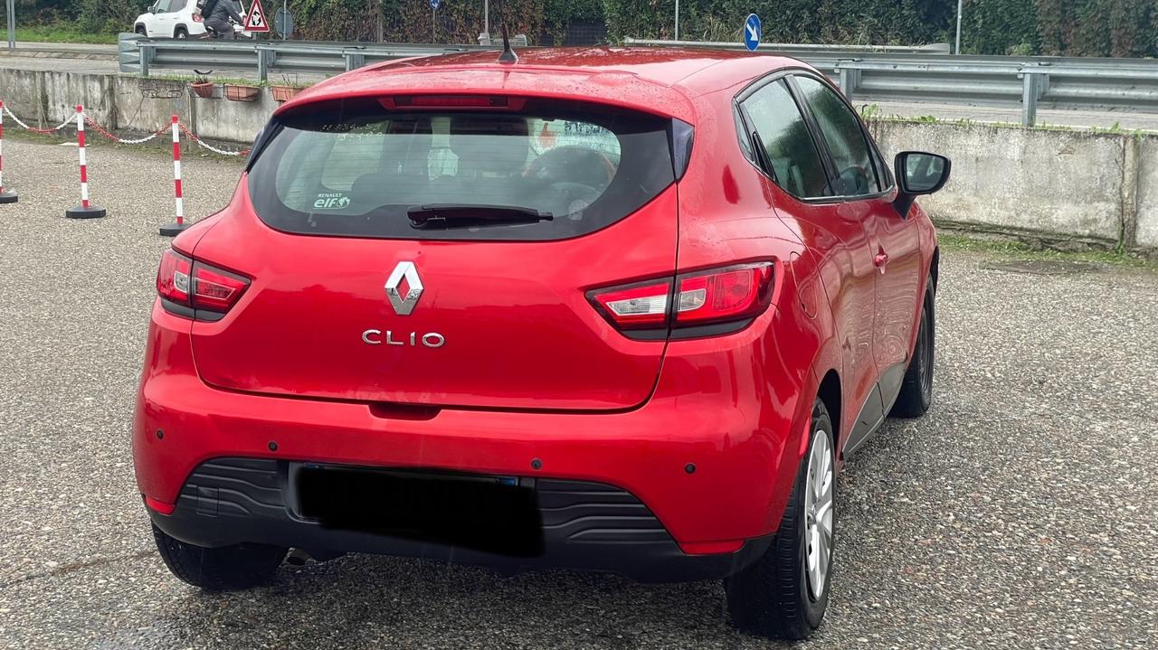 Renault Clio 1.2 75CV 5 porte Intens