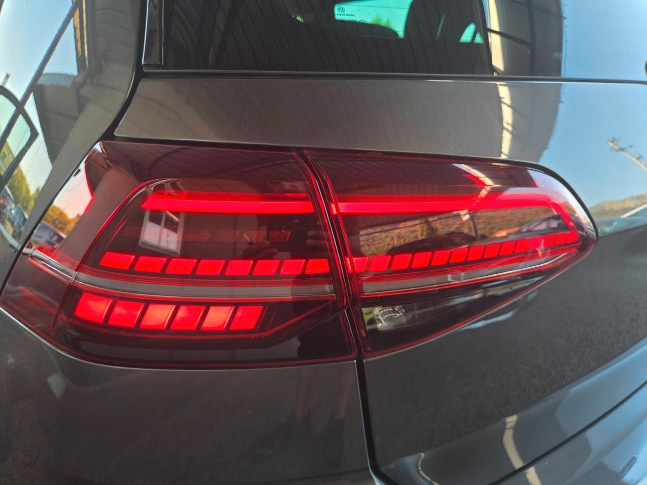 Volkswagen Golf 1.6 TDI 115 CV 5p. R LINE EDITION