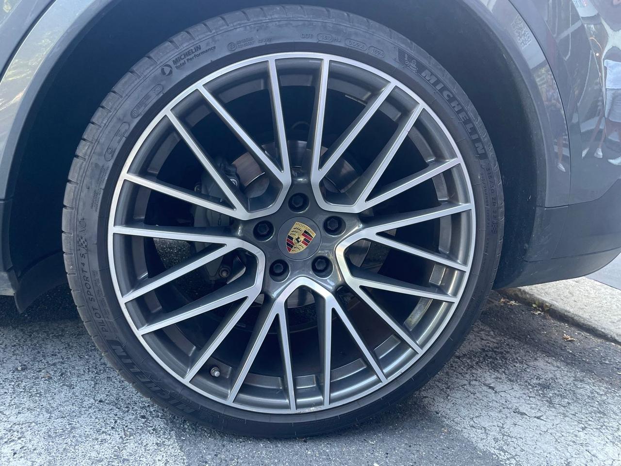 Porsche Cayenne Platinum Edition 3.0 S #6026