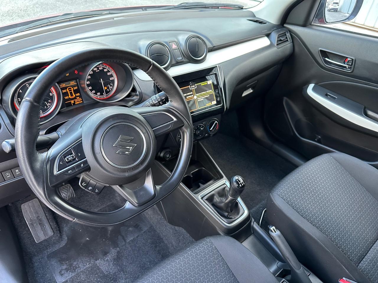 Suzuki Swift 1.2 Hybrid Top....Km certif