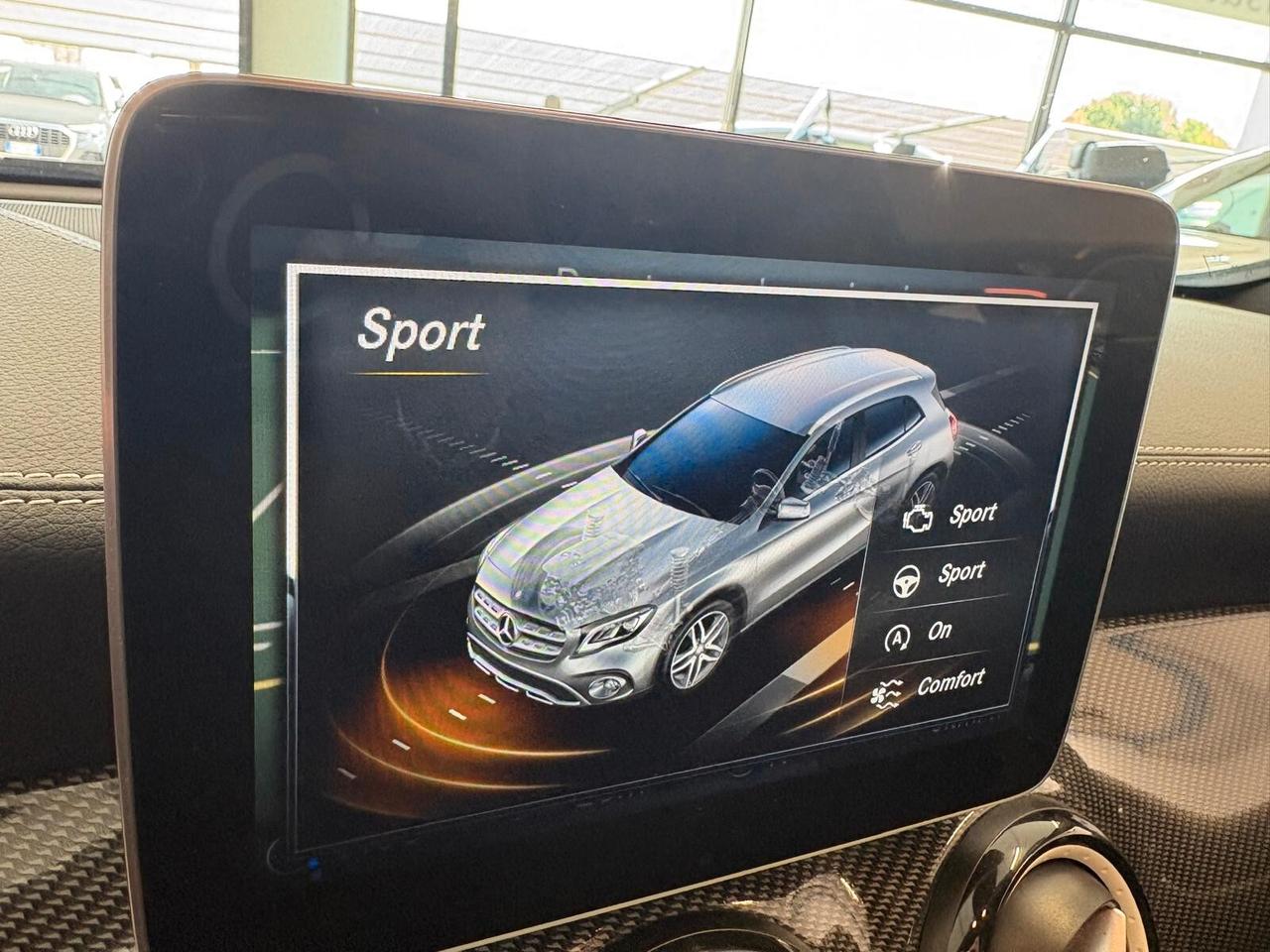 Mercedes-benz GLA 200 d NIGHT EDITION Automatic TETTO PELLE