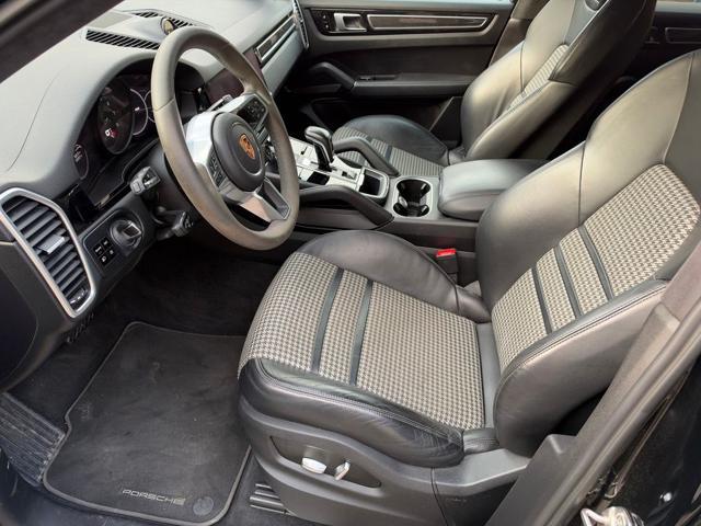 PORSCHE Cayenne Coupé 3.0 V6