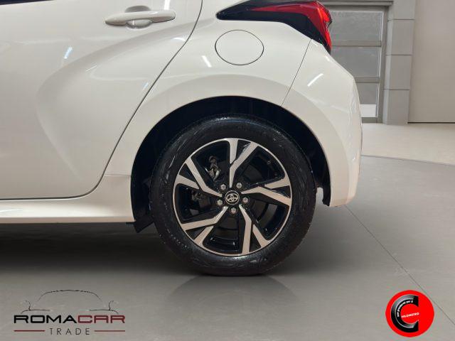 TOYOTA Yaris 1.5 Hybrid TREND MY 2025 VIRTUAL COMPLETO!
