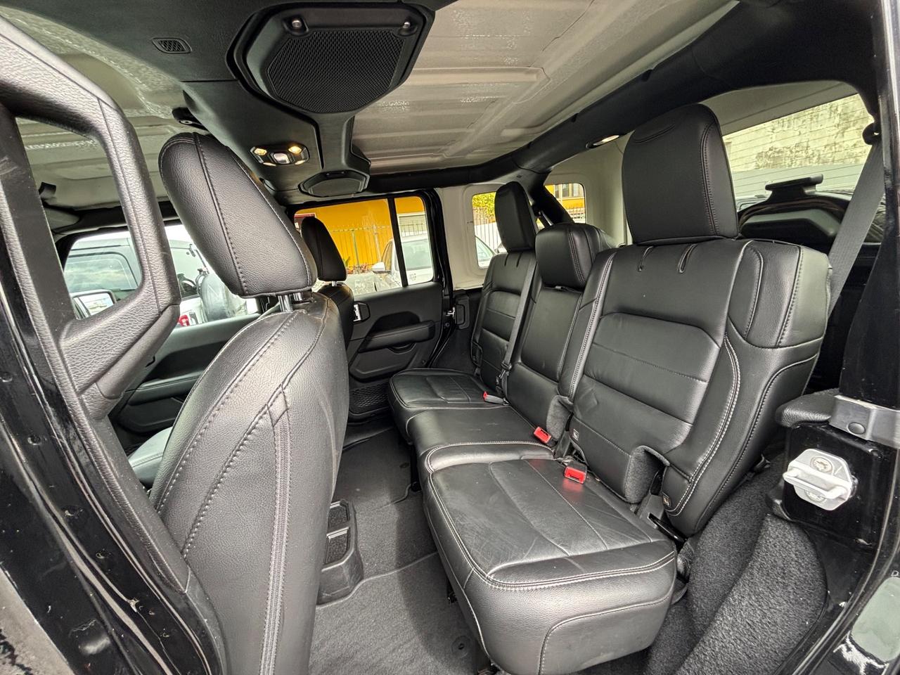 Jeep Wrangler Unlimited 2.2 Mjt II Sahara