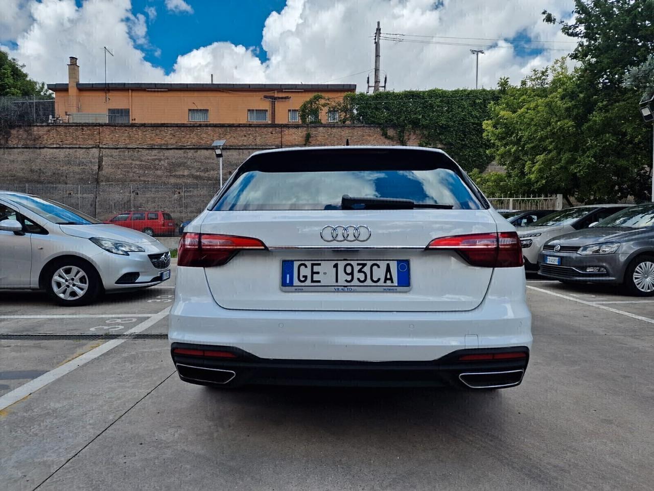 Audi A4 Avant 30 2.0 Hybrid/tdi Business 136cv S-tronic