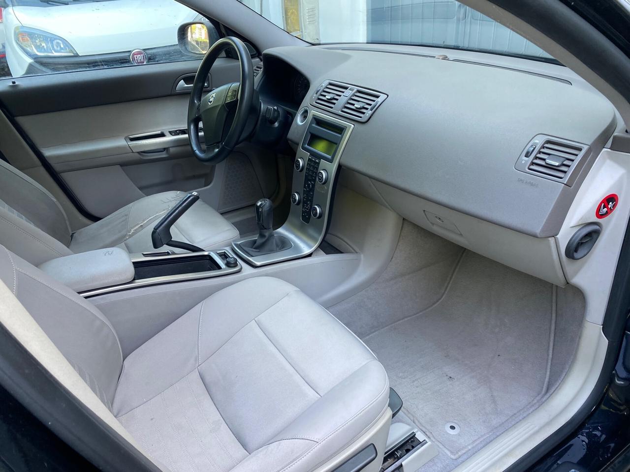Volvo S40 1.6 D cat Momentum