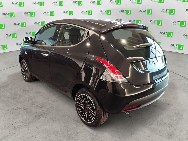 Lancia Ypsilon 1.0 FireFly 5 porte S&S Hybrid Oro