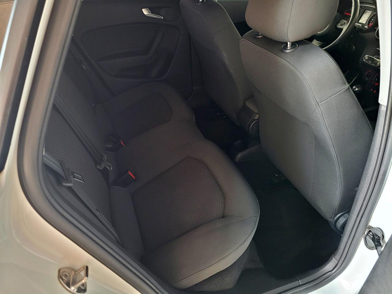 Audi A1 SPB SPORTBACK 1.6 TDI S TRONIC BLUETOOTH LED
