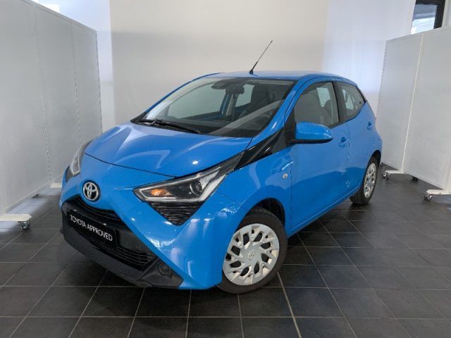 TOYOTA Aygo Connect 1.0 VVT-i 72 CV 5 porte x-play