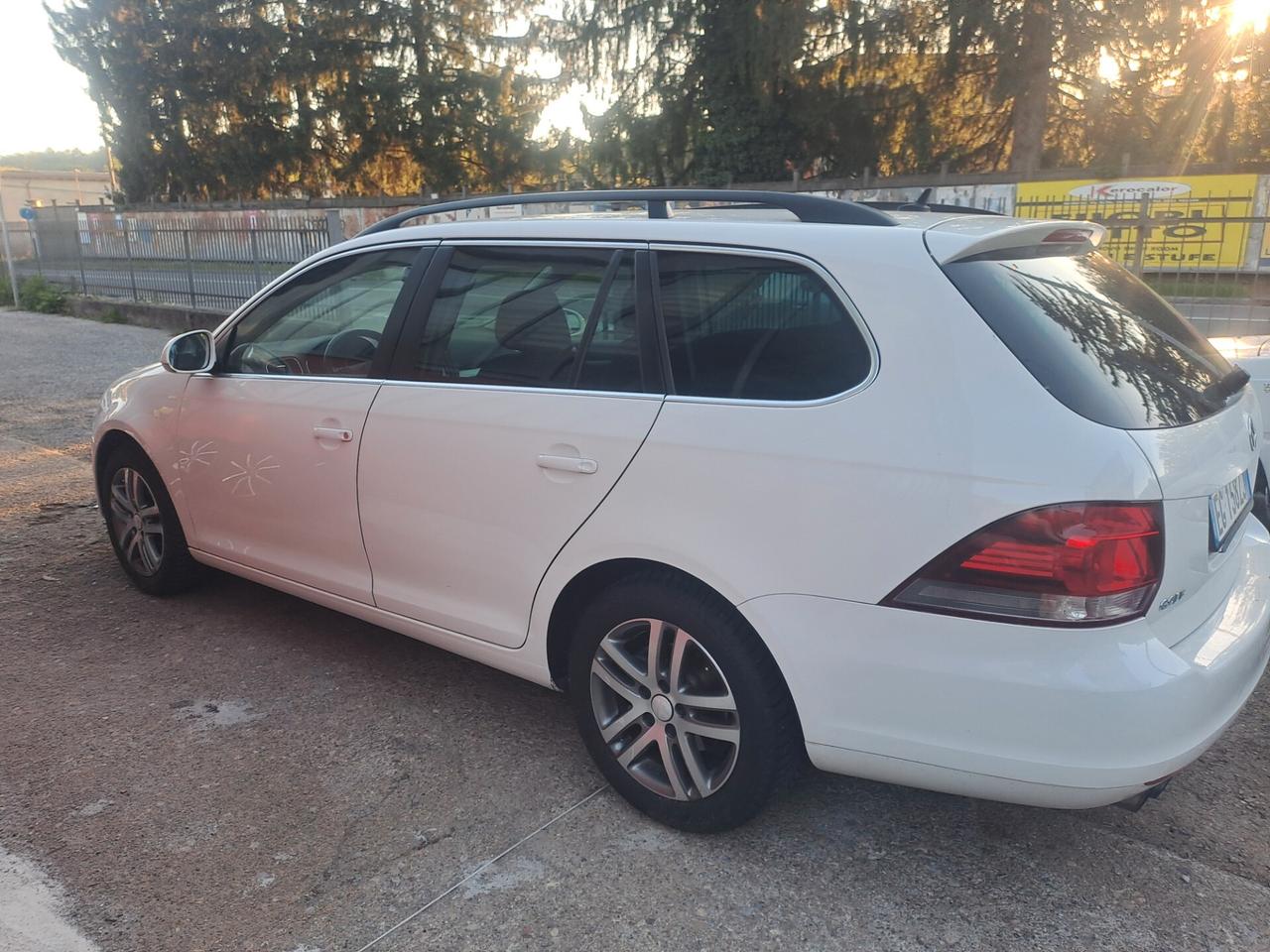 Volkswagen Golf Variant 2.0 TDI 140CV DPF DSG 5p. Highline