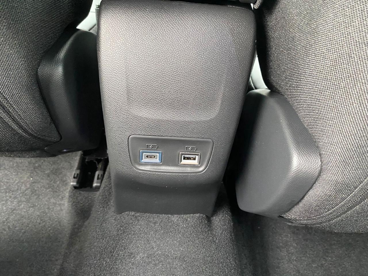 Peugeot 2008 PureTech 130 S&S EAT8 Allure