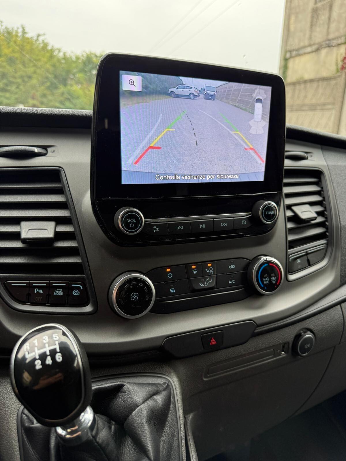 Ford Transit Custom 2.0 EcoBlue Hybrid 130 PC Furgone Trend