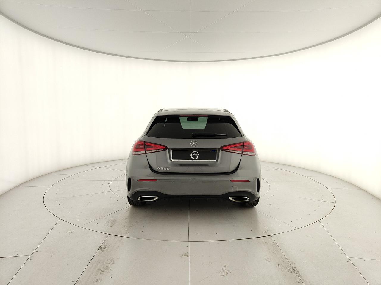 Mercedes-Benz A 200 Premium auto