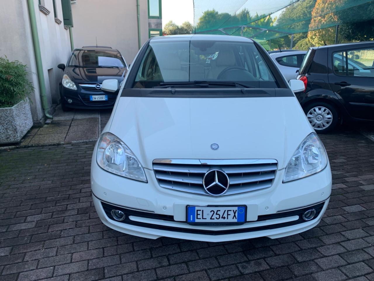 Mercedes-benz A 160 BlueEFFICIENCY Premium