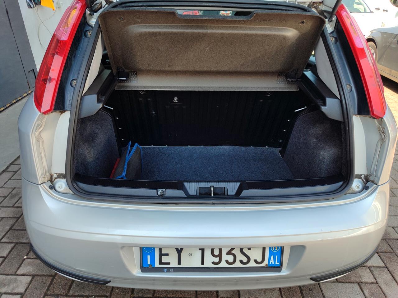 Fiat Punto 1.4 8V 5 porte Easypower Street