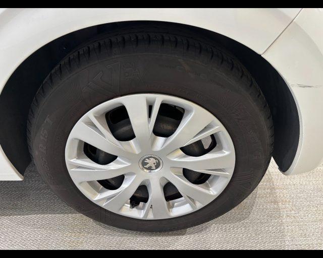 PEUGEOT 208 5p 1.2 puretech Access 82cv
