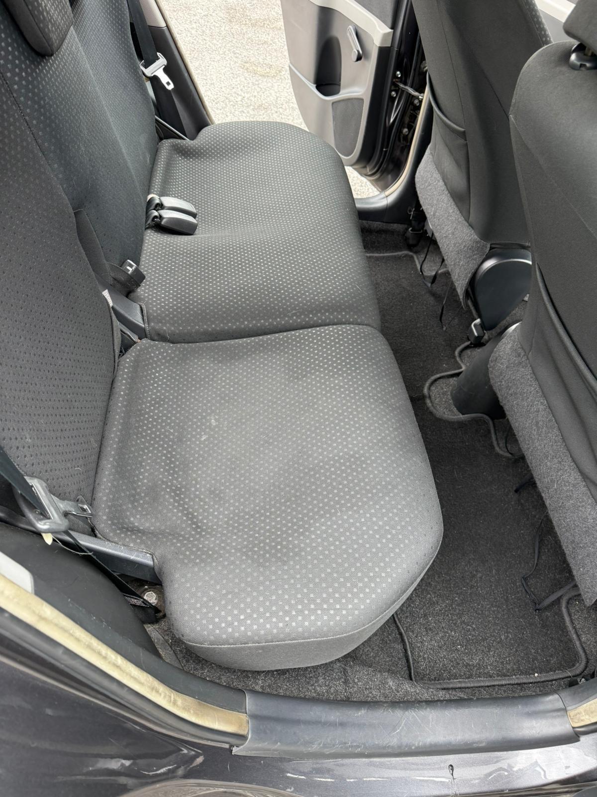 Toyota Yaris 1.4 D-4D DPF 5 porte Sol