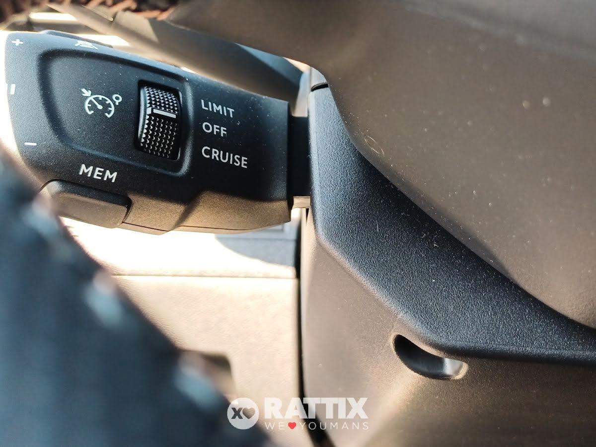 Peugeot 3008 1.6 Hybrid4 300CV GT Pack e-EAT8