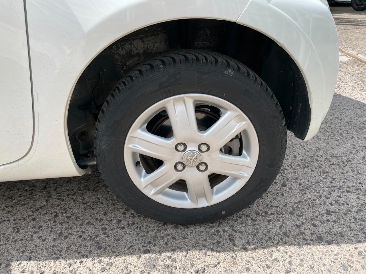 Toyota iQ 1.0 Multidrive Versione Lancio
