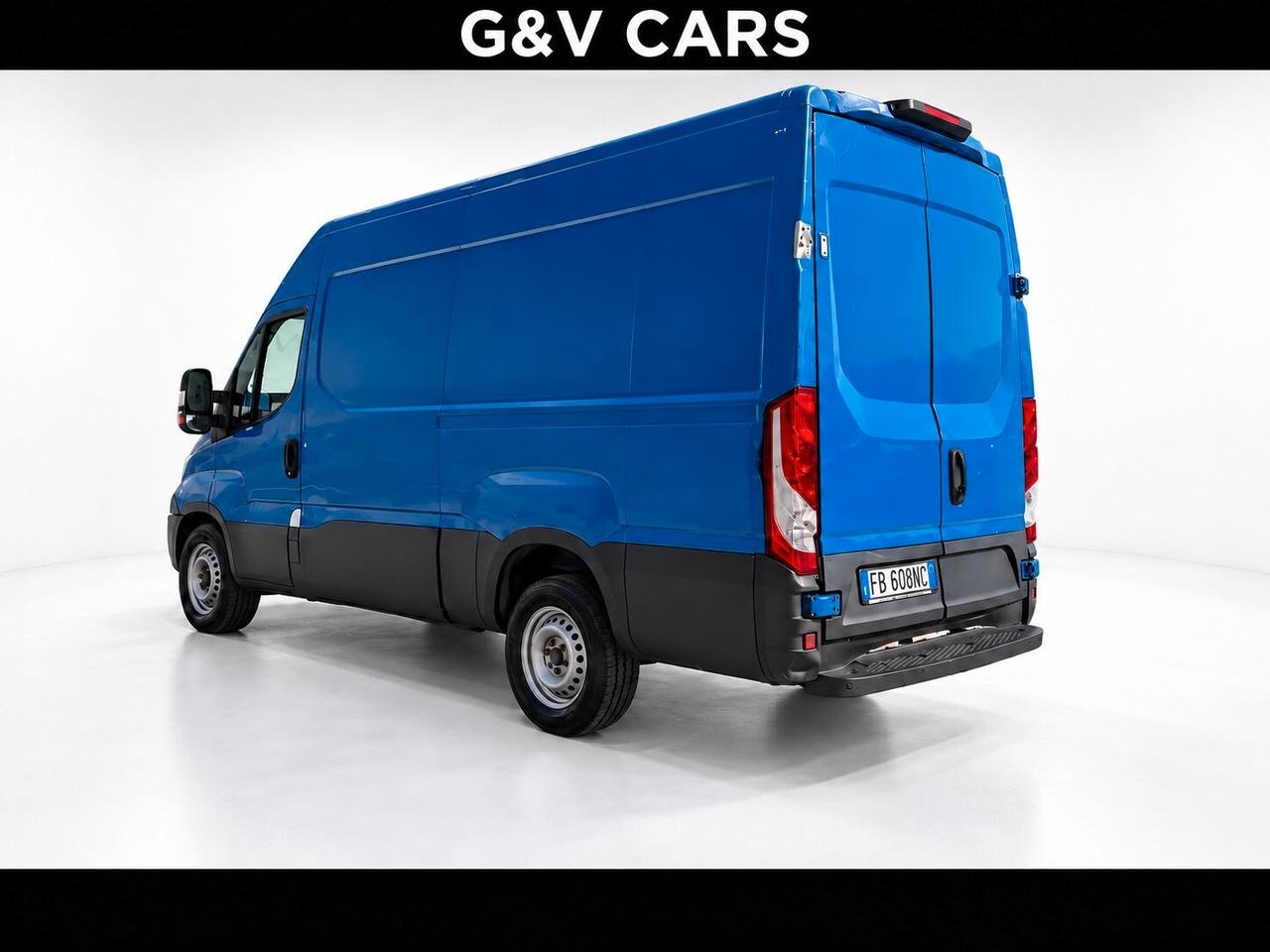 IVECO DAILY 35q 2.3 DIESEL 130 CV PASSO MEDIO TETTO ALTO