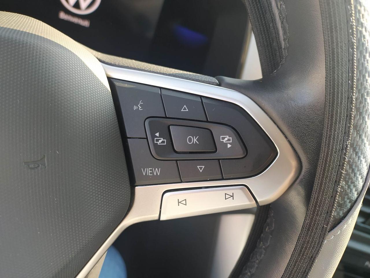 Volkswagen T-Roc R Line 1.0 TSI 110 CV #7284