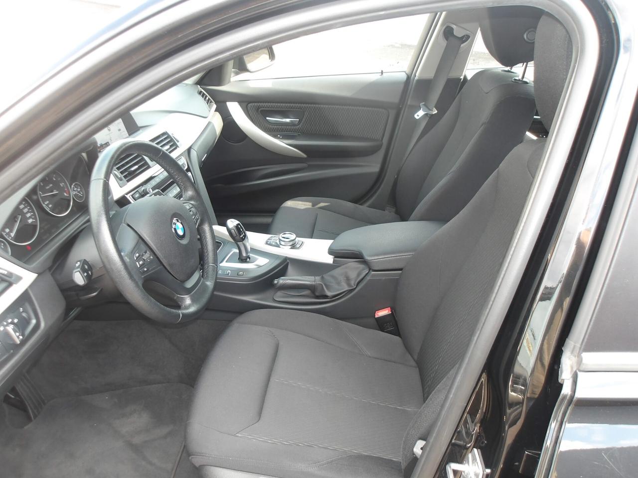 Bmw 318 318d Touring Business Advantage aut.