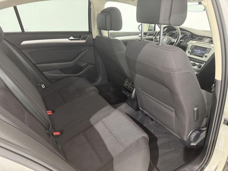 Volkswagen Passat 1.6 TDI 88kW Business BMT DSG