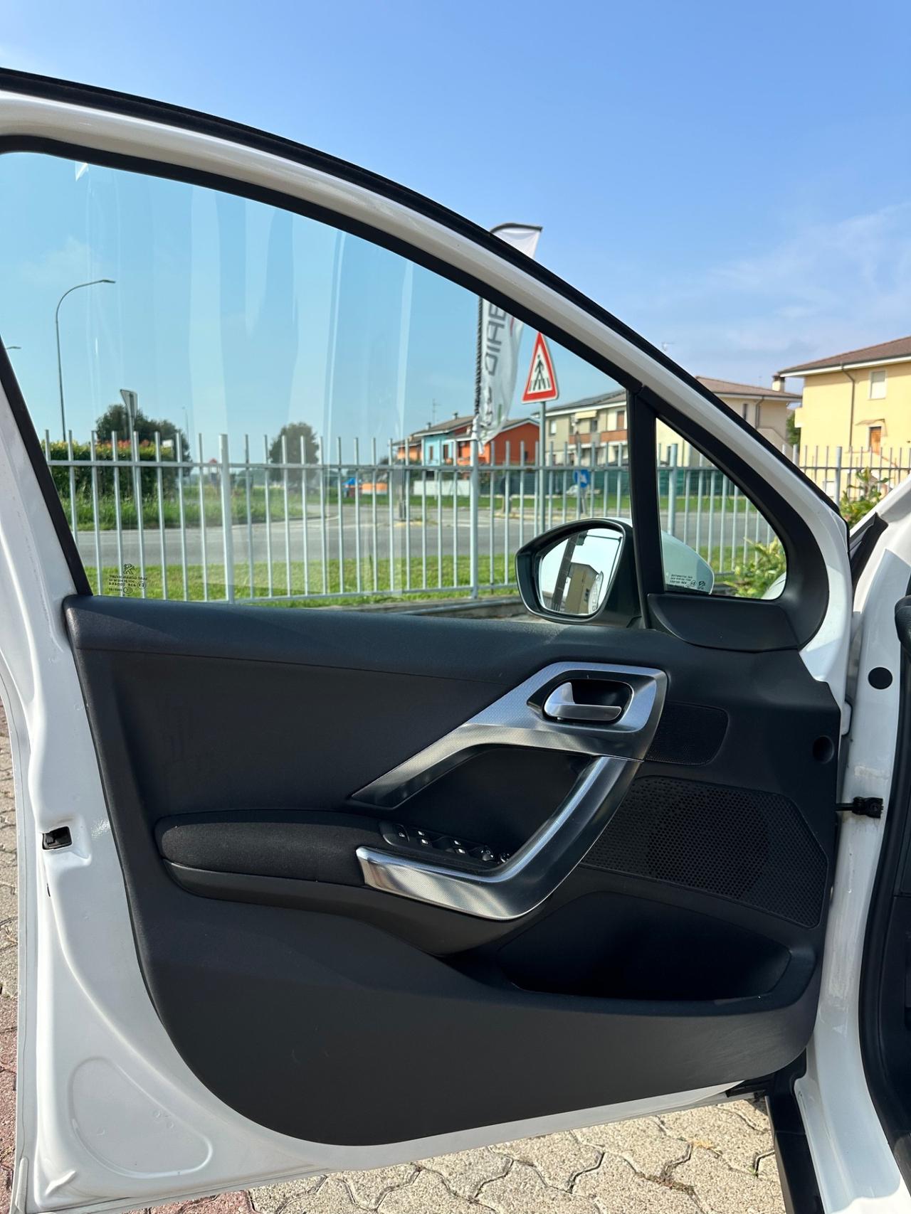 Peugeot 2008 PureTech 82 Allure