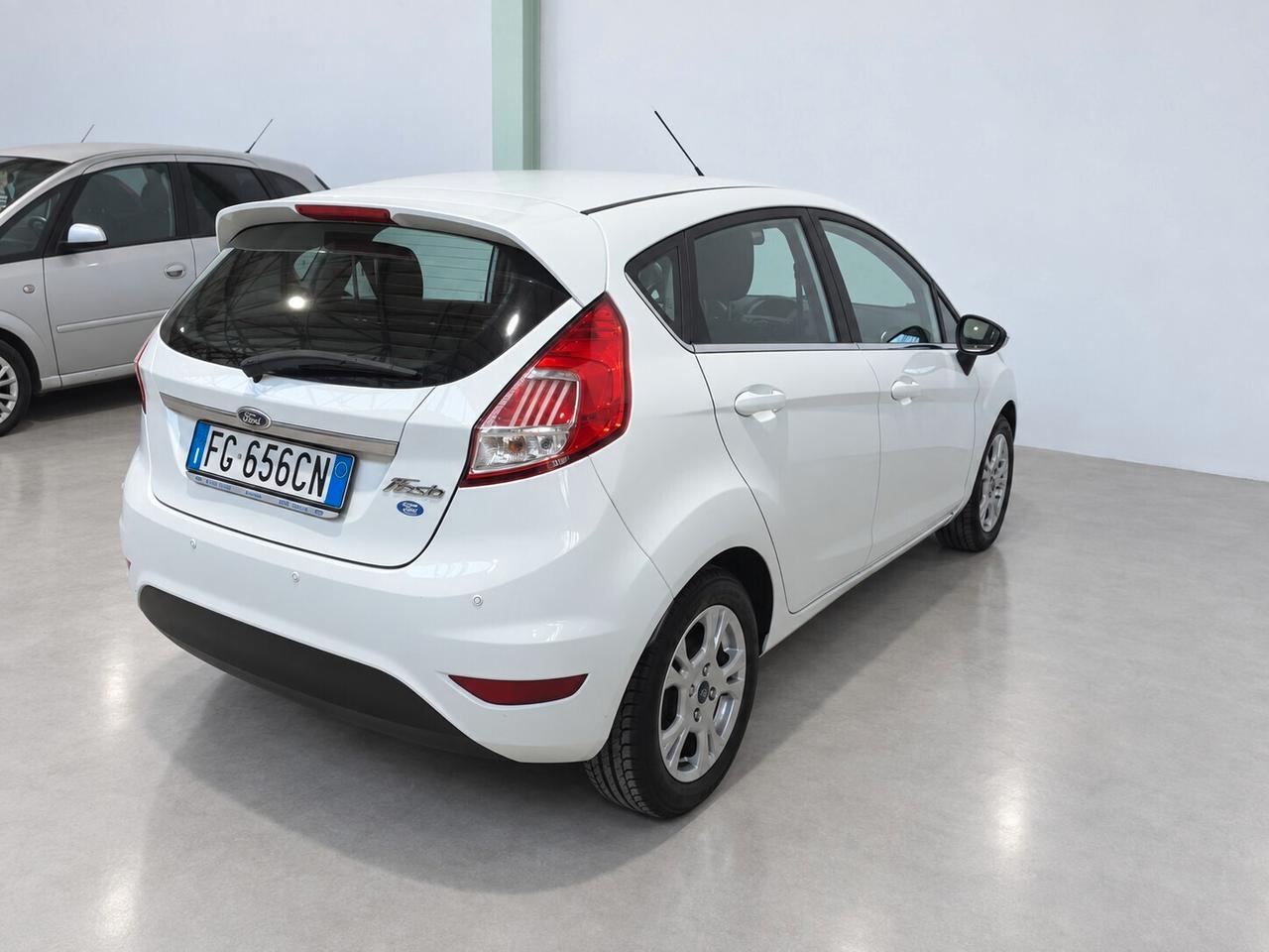 Ford Fiesta 1.5 TDCi 75CV 5 porte Titanium