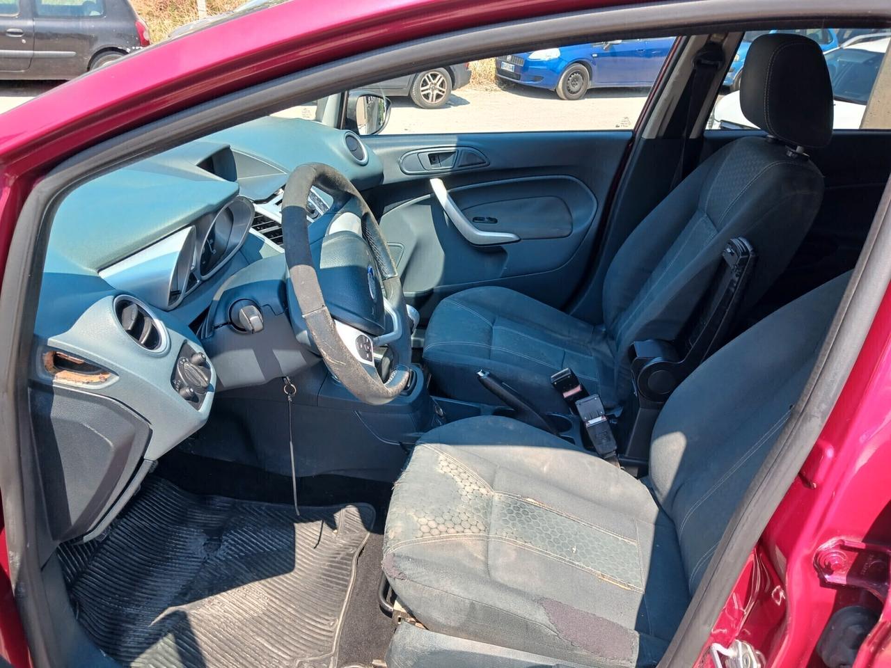 Ford Fiesta 1.4 TDCi 5p. Titanium