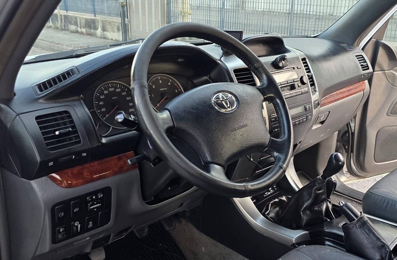 Toyota Land Cruiser 3.0 D-4D 16V cat 3 porte aut. Executive