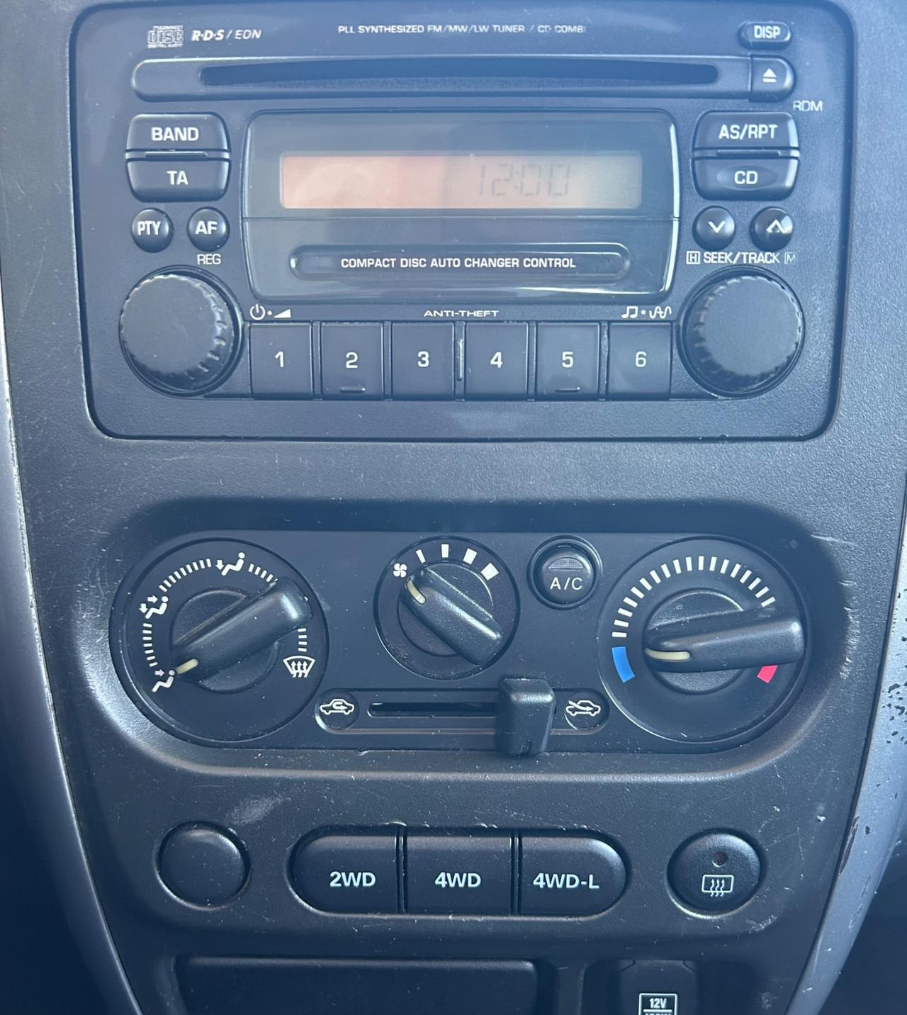 Suzuki Jimny 1.3i 4WD Special Neopatentati 2011