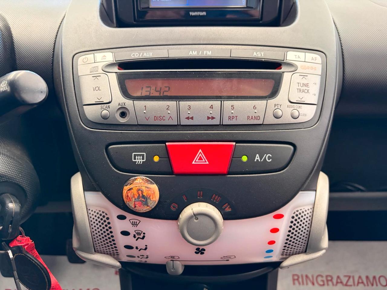 Toyota Aygo 1.0 68Cv Connect Led 12 MESI DI GARANZIA