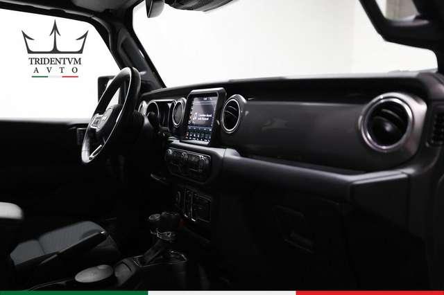 Jeep Gladiator 3.0 V6 Overland 4wd auto