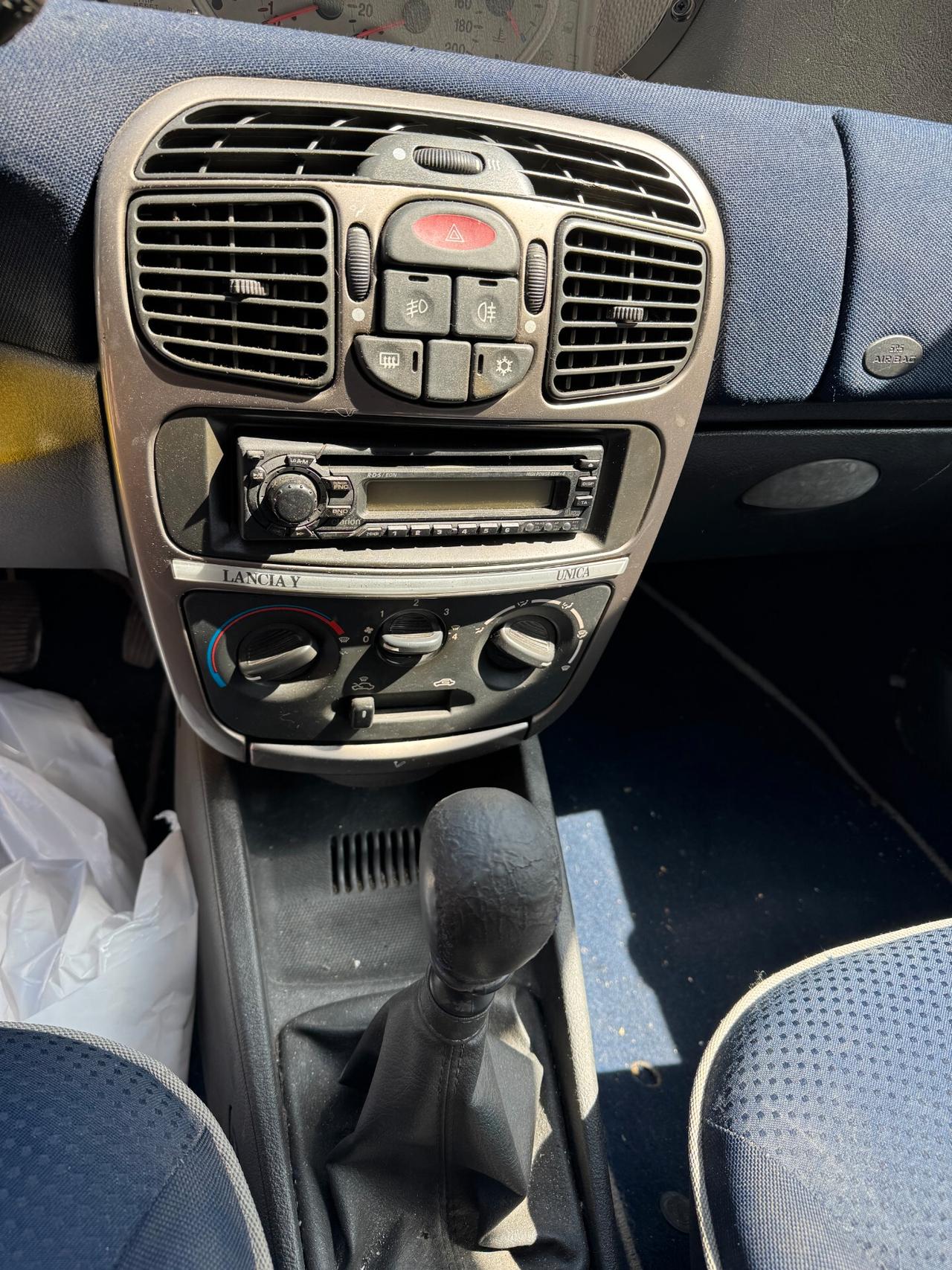 Lancia Y 1.2i cat Elefantino Blu