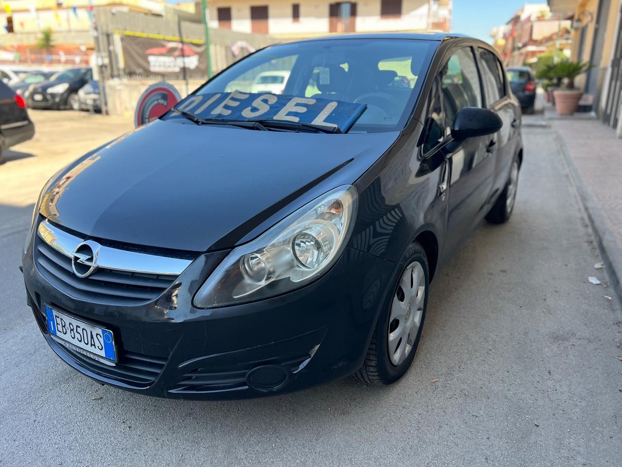 Opel corsa 1.3 Diesel 2011
