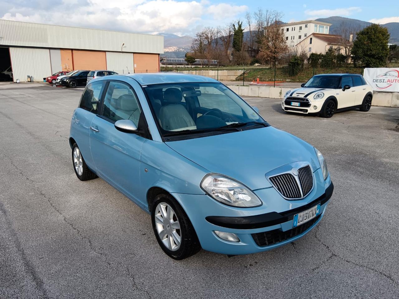 Lancia Y 1.2i 16V cat Unica