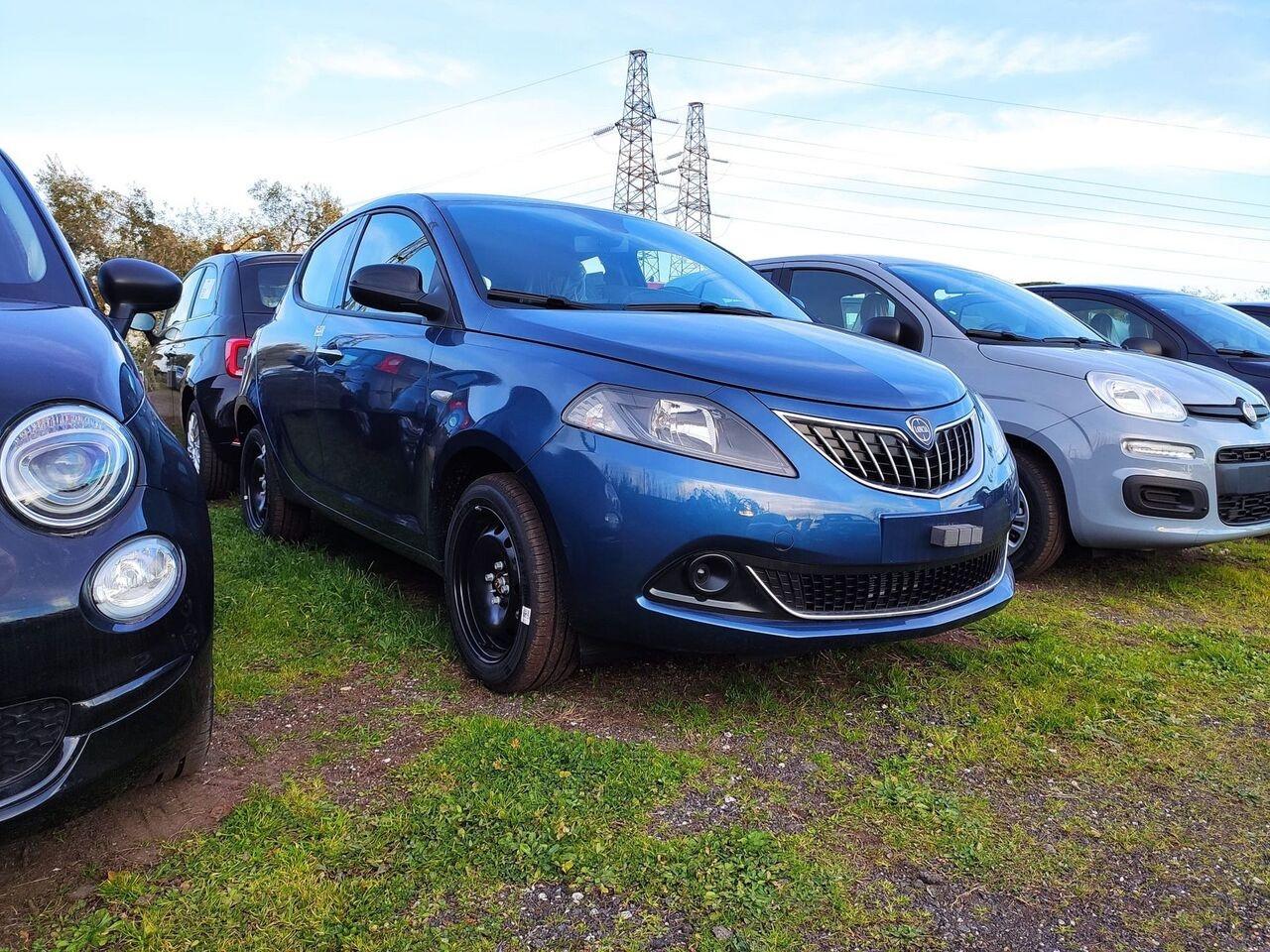 LANCIA Ypsilon III 2021 - Ypsilon 1.0 firefly hybrid Silver s&s 70cv