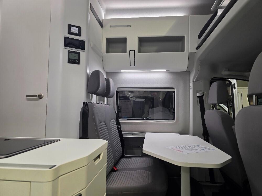 CAMPER VAN VOLKSWAGEN GRAND CALIFORNIA