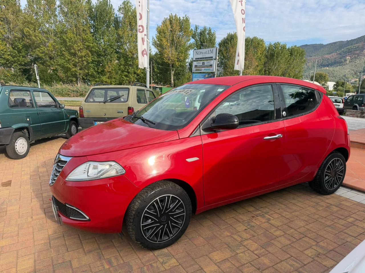 Lancia Ypsilon 1.2 69 CV 5 porte GPL Ecochic Gold