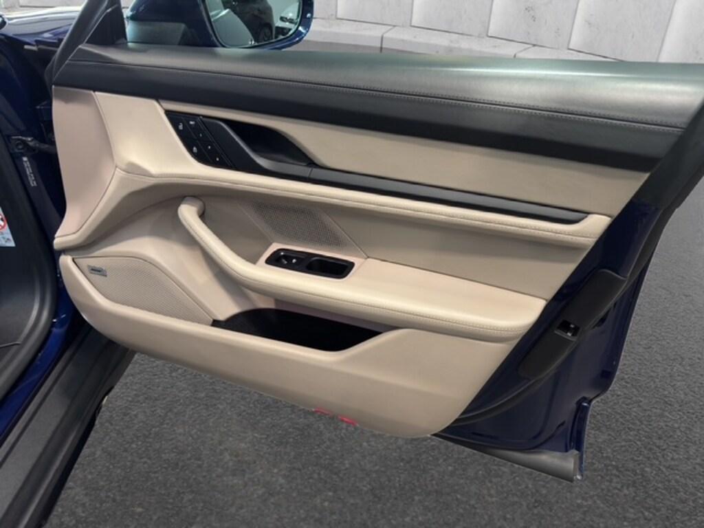 Porsche Taycan Cross Turismo 4 CVT