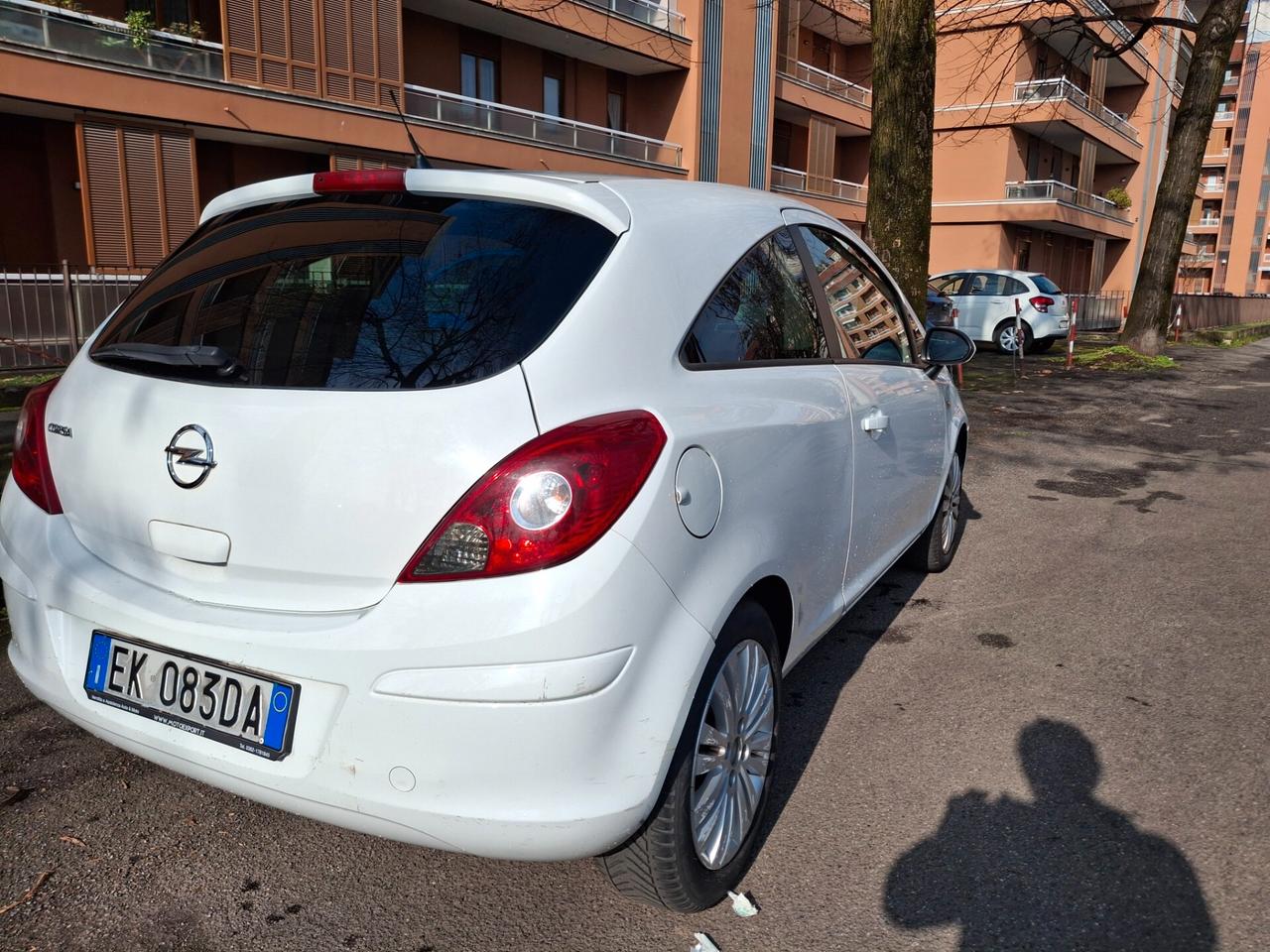 Opel Corsa 1.2 80CV 3 porte GPL-TECH Club benzina