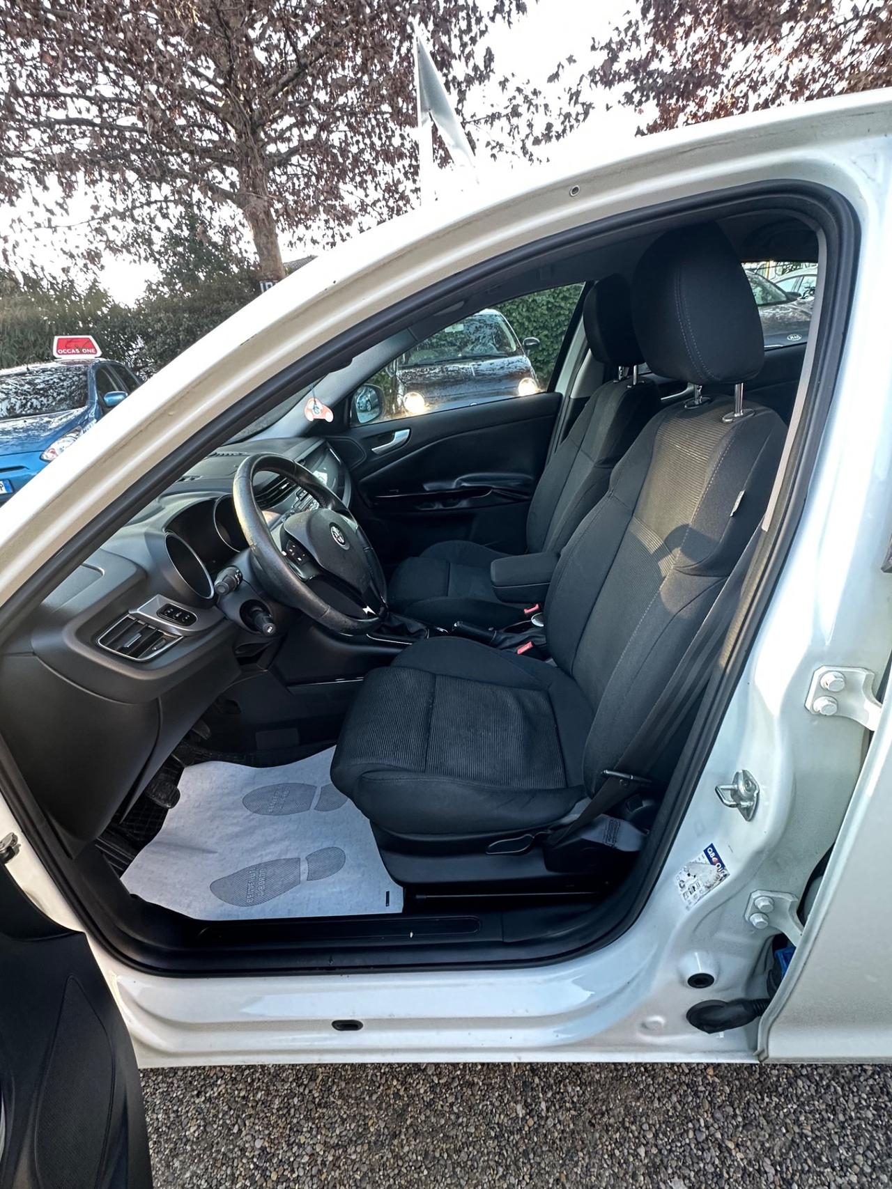 Alfa Romeo Giulietta 2.0 JTDm-2 140 CV Distinctive