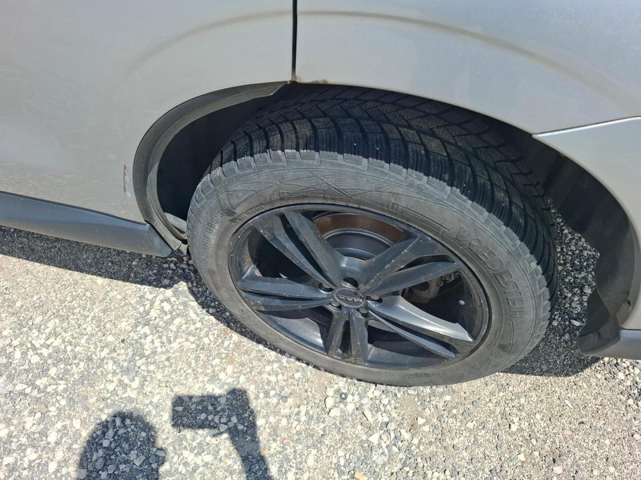 SUBARU FORESTER NO SINISTRATA MOTORE DA RIVEDERE