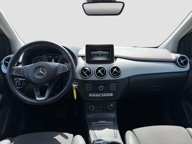 MERCEDES-BENZ CLA sse B B 180 d Automatic Sport
