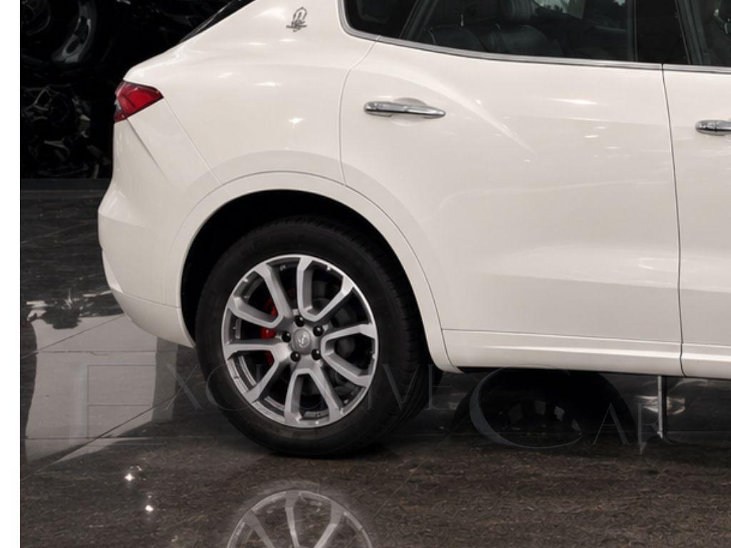 MASERATI - Levante - V6 Diesel 250 CV AWD