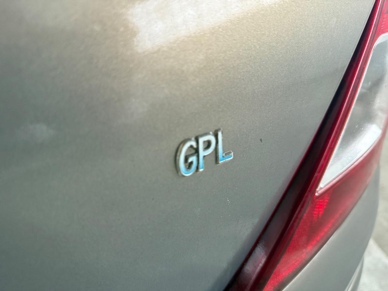 Opel Corsa 1.2 85CV 5 porte GPL-2033