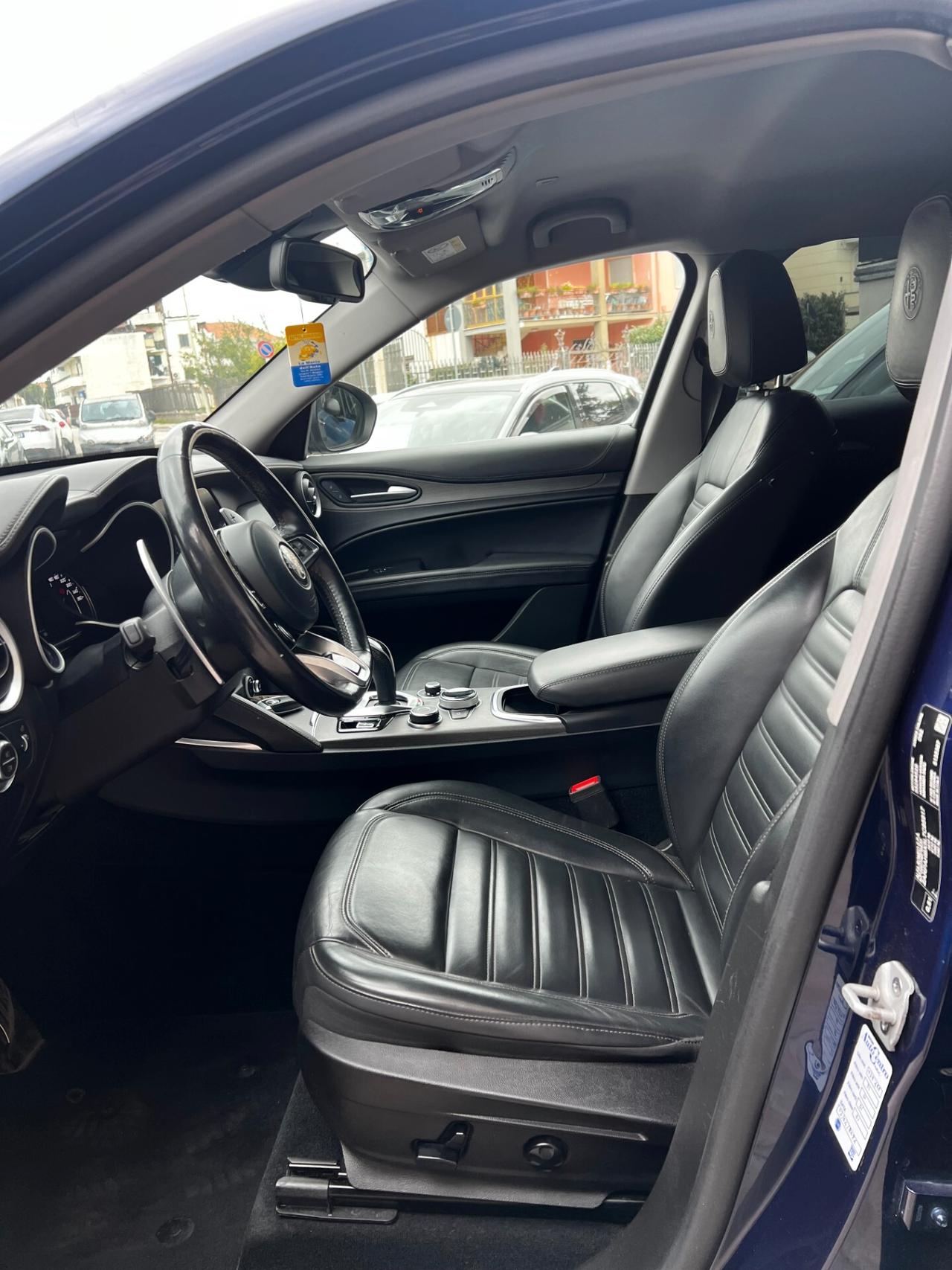 Alfa Romeo Stelvio 2.2 Turbodiesel 190 CV AT8 RWD Executive
