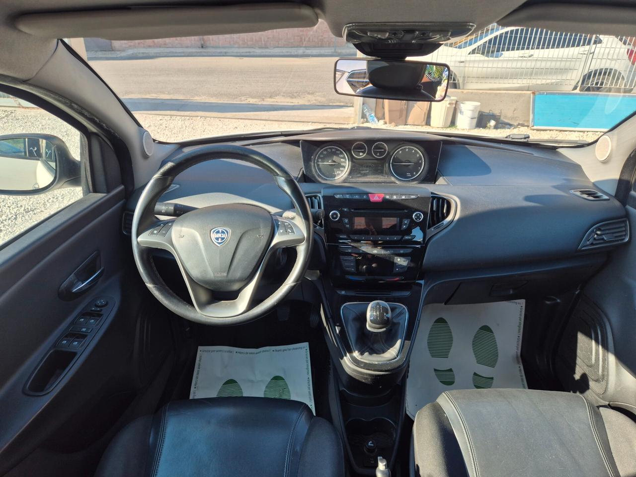 Lancia Ypsilon 1.2 69 CV 5 porte S&S Platinum